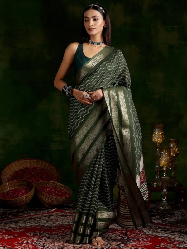 Olive Printed Silk Blend Saree With Unstitched Blouse Piece - Image 4